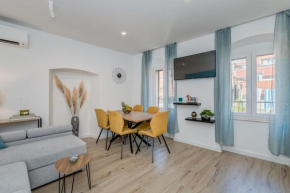 New luxury apartments in the center of Omiš